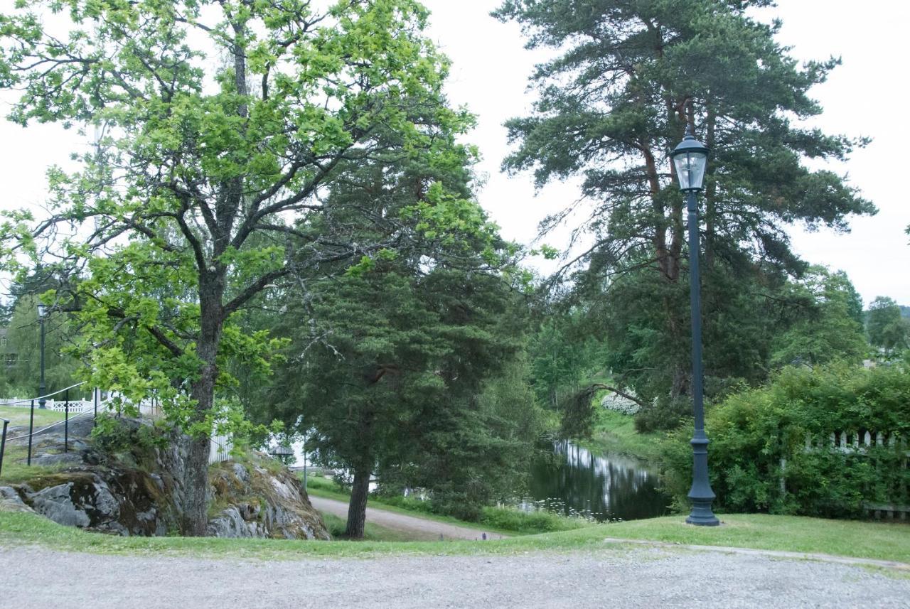 Turistgarden Toecksfors Casa de hóspedes Exterior foto